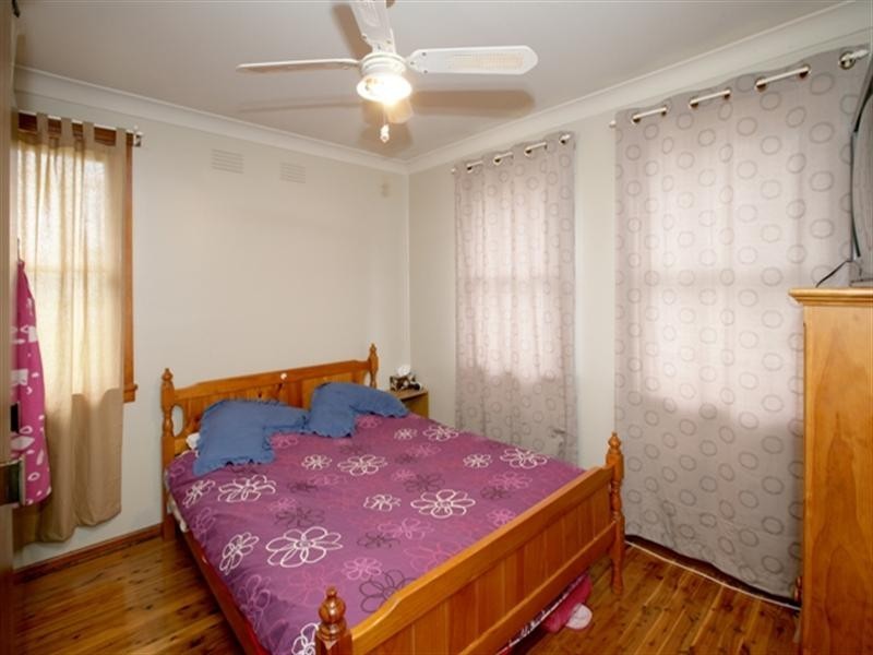 1 Victoria Street, Mount Austin NSW 2650