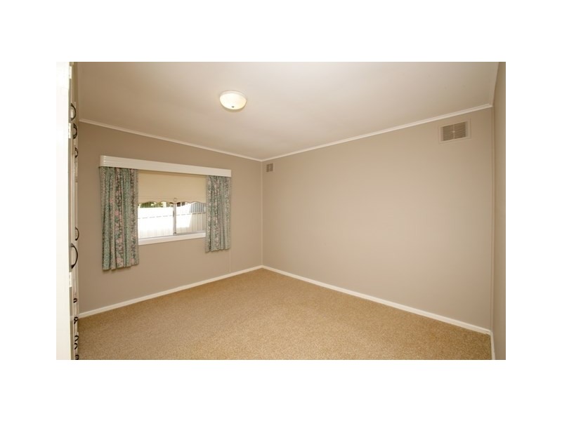 116 Grove Street, Wagga Wagga NSW 2650