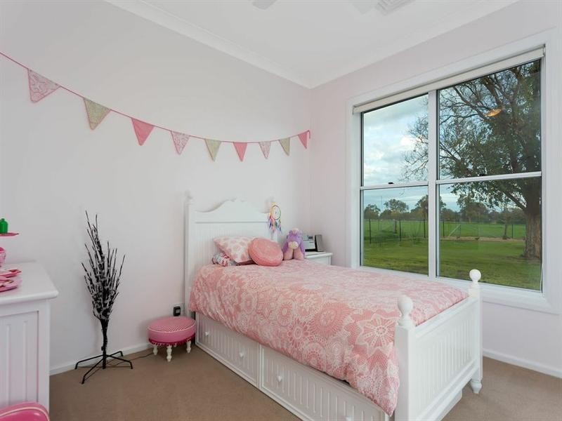 18 Dunns Road, Eunanoreenya NSW 2650