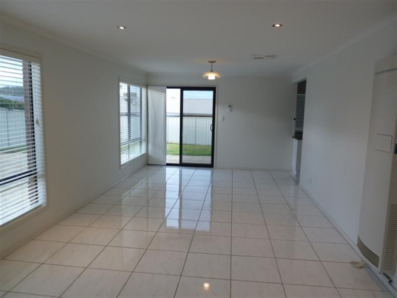 2/8 Ulandra Place, Wagga Wagga NSW 2650