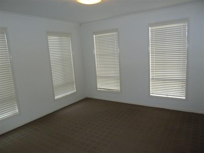 2/8 Ulandra Place, Wagga Wagga NSW 2650