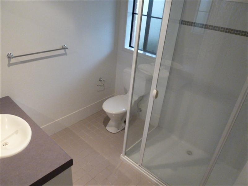 2/8 Ulandra Place, Wagga Wagga NSW 2650