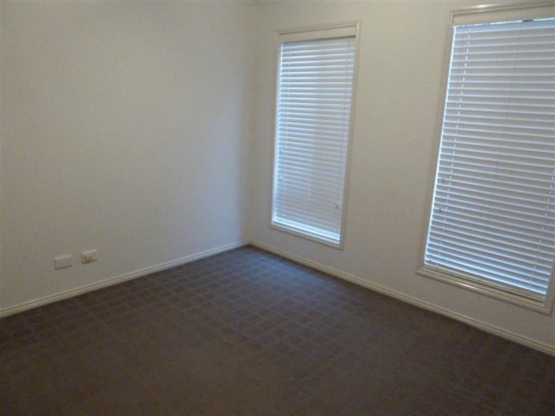 2/8 Ulandra Place, Wagga Wagga NSW 2650