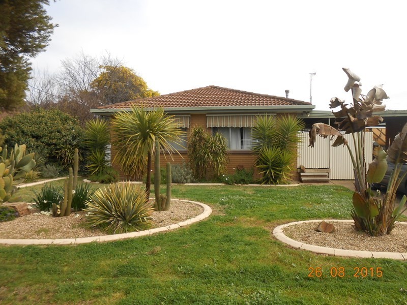 6 Geneva Crescent, Wagga Wagga NSW 2650