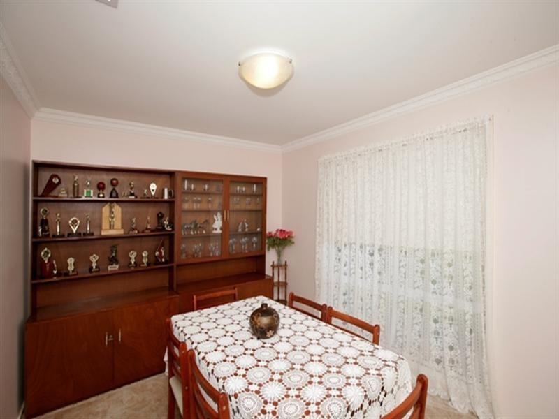 34 Oleander Crescent, Lake Albert NSW 2650