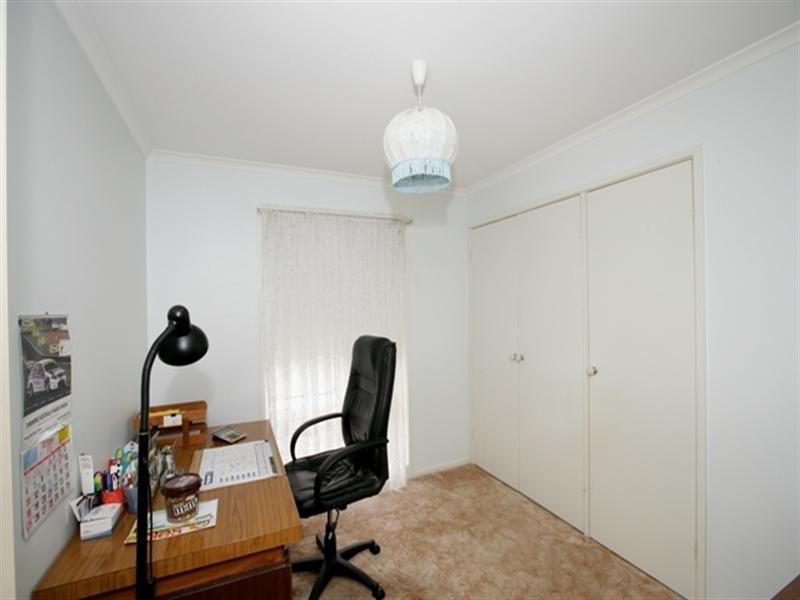 34 Oleander Crescent, Lake Albert NSW 2650