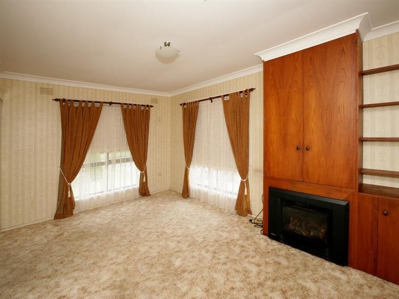 57 Raye Street, Tolland NSW 2650