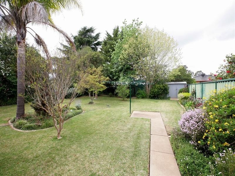 57 Raye Street, Tolland NSW 2650