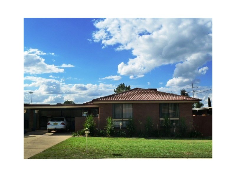 5 Hume Street, Wagga Wagga NSW 2650