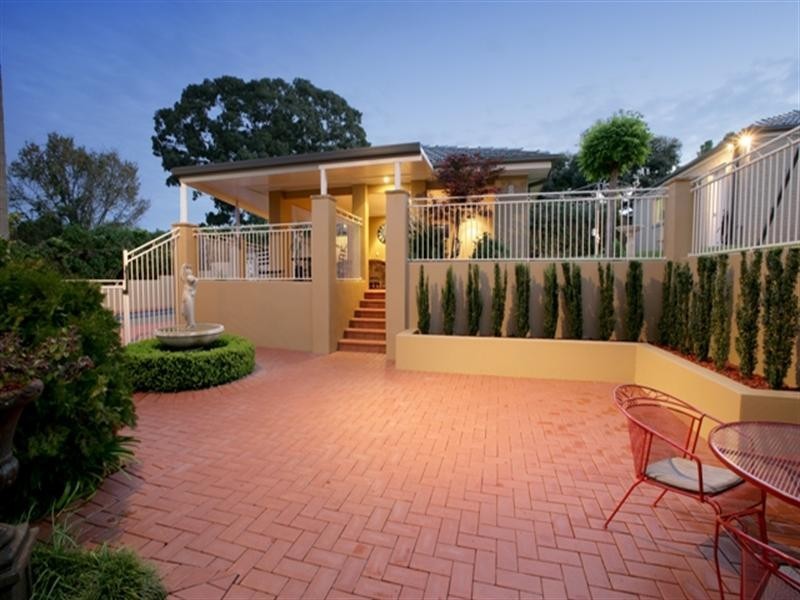 76 Lakehaven Drive, Lake Albert NSW 2650