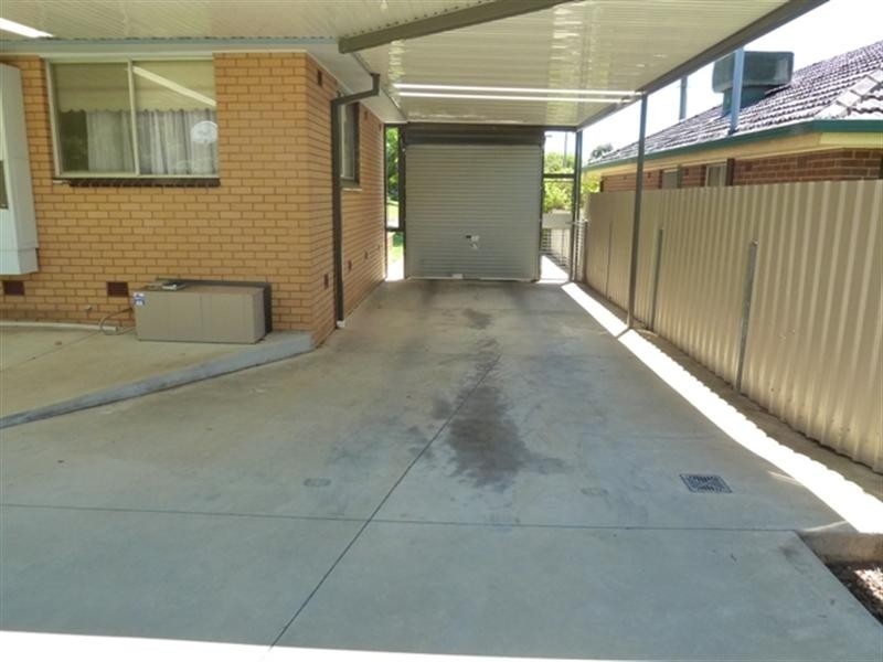 31 Waranga Avenue, Wagga Wagga NSW 2650