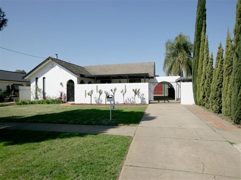 3 Crisp Drive, Wagga Wagga NSW 2650