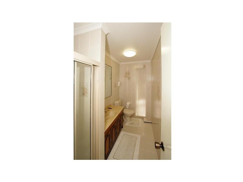 34 Oleander Crescent, Lake Albert NSW 2650