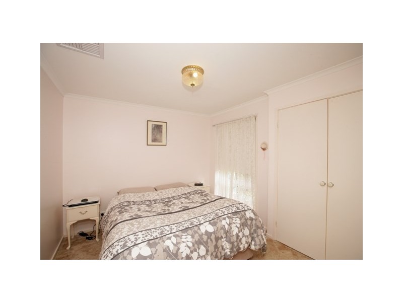 34 Oleander Crescent, Lake Albert NSW 2650