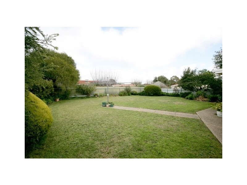 34 Oleander Crescent, Lake Albert NSW 2650