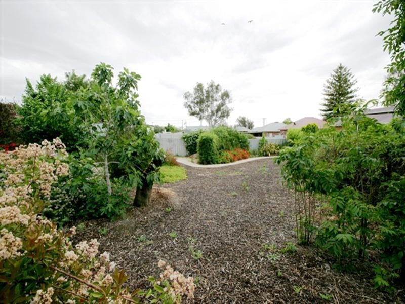 26 Bolger Avenue, Mount Austin NSW 2650