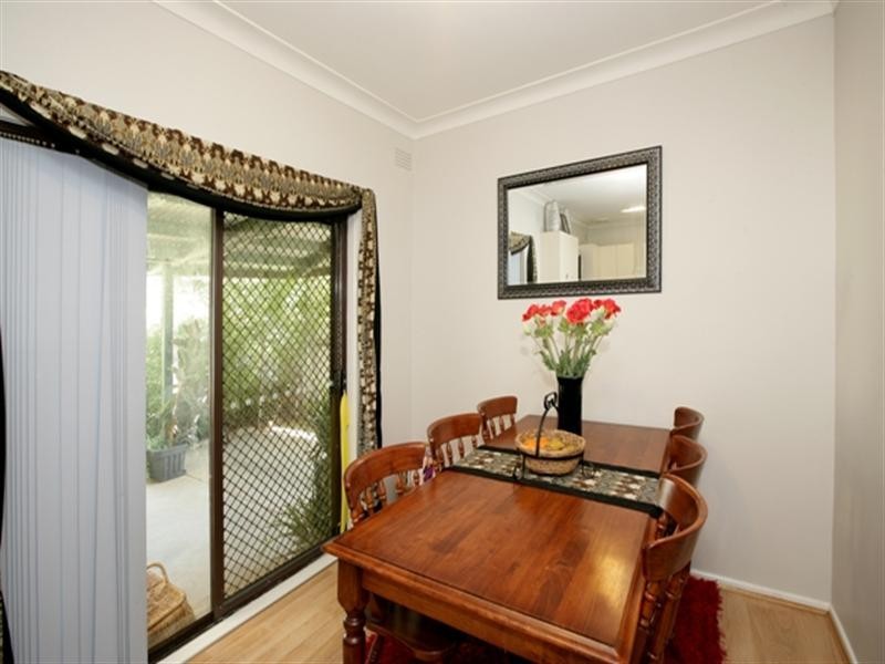 45 Tichborne Crescent, Kooringal NSW 2650