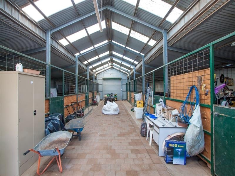 52 Dukes Road, Lake Albert NSW 2650