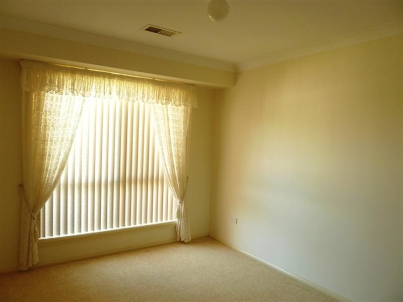 4 Harrier Street, Estella NSW 2650