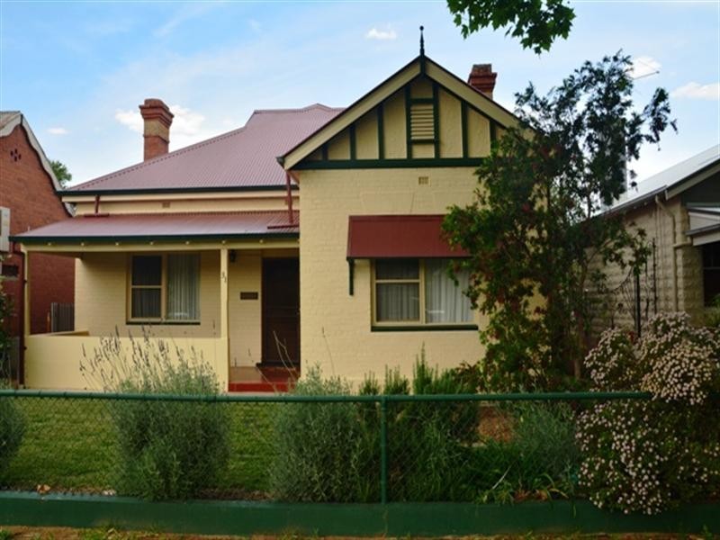 31 Fox Street, Wagga Wagga NSW 2650