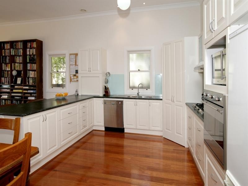 31 Fox Street, Wagga Wagga NSW 2650