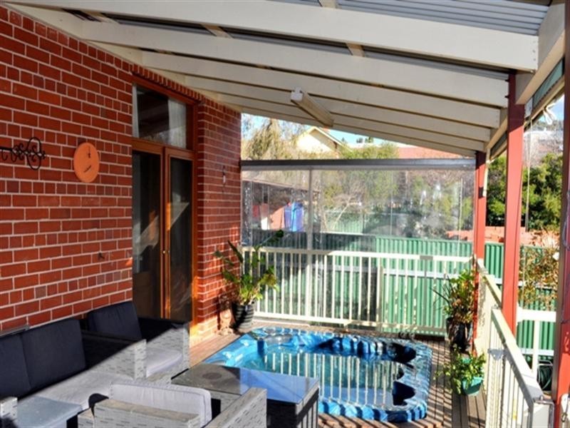42 Collins Street, Turvey Park NSW 2650