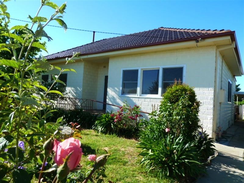 11 The Boulevard, Kooringal NSW 2650