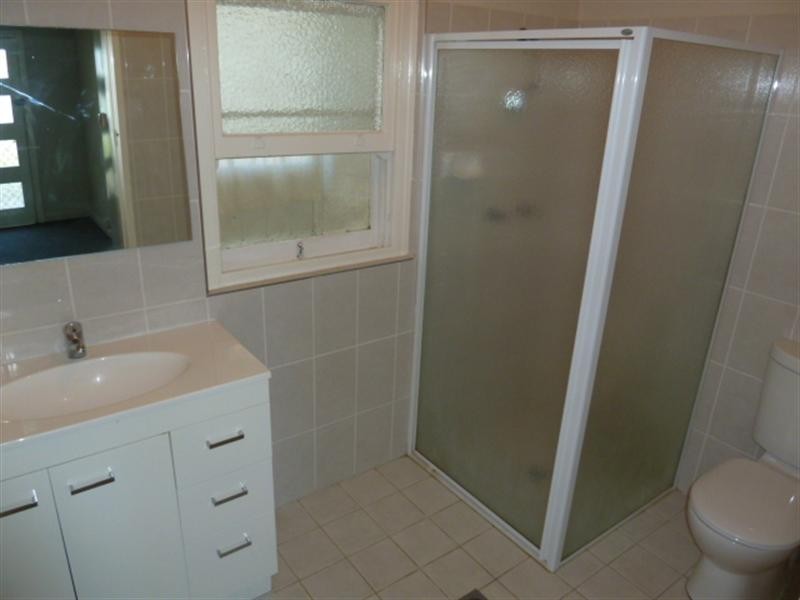 11 The Boulevard, Kooringal NSW 2650