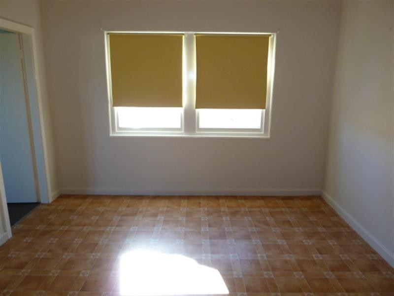 11 The Boulevard, Kooringal NSW 2650