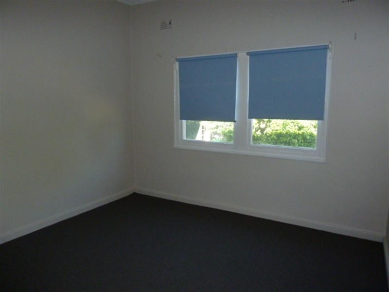 11 The Boulevard, Kooringal NSW 2650