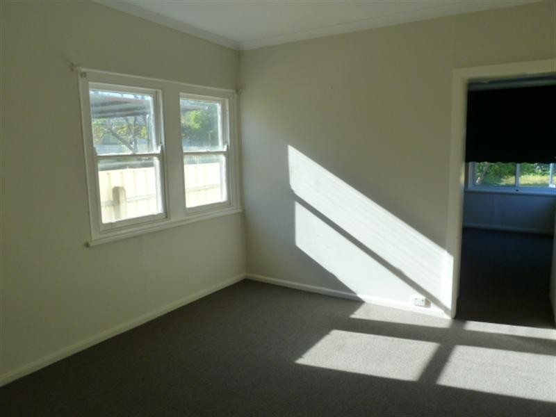 11 The Boulevard, Kooringal NSW 2650