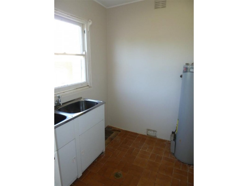 11 The Boulevard, Kooringal NSW 2650