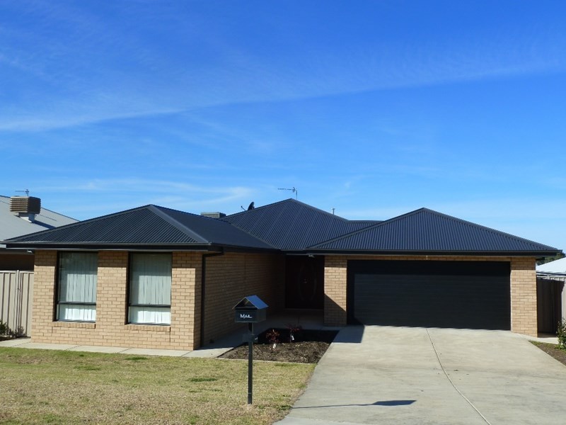 69 Stirling Boulevard, Tatton NSW 2650