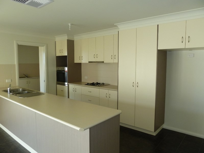 69 Stirling Boulevard, Tatton NSW 2650