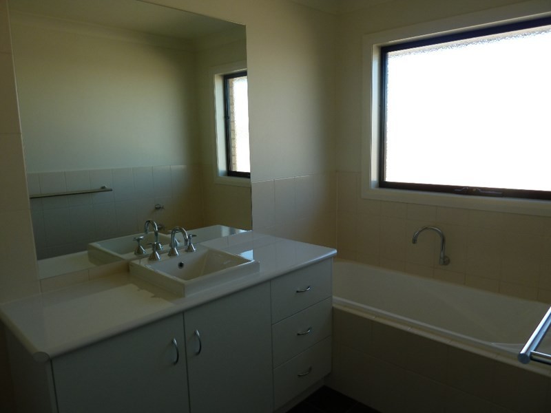 69 Stirling Boulevard, Tatton NSW 2650