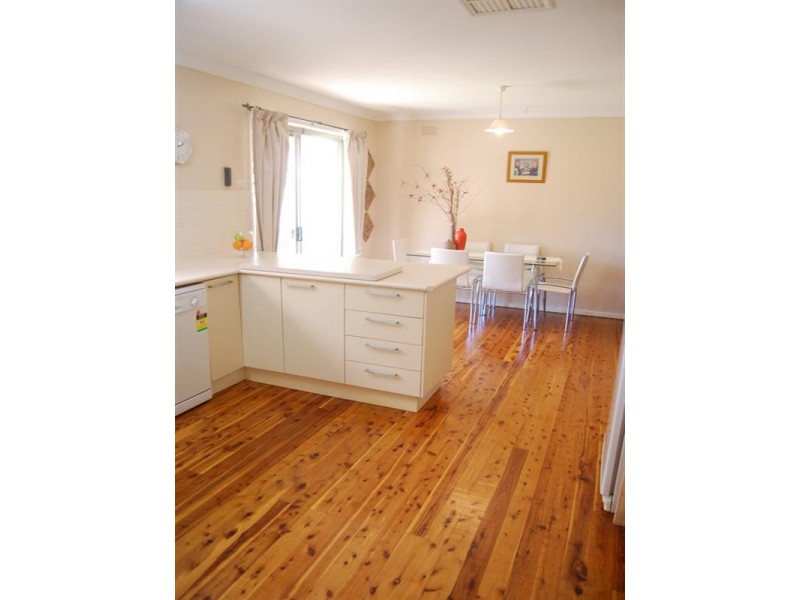 3 Fraser Street, Wagga Wagga NSW 2650