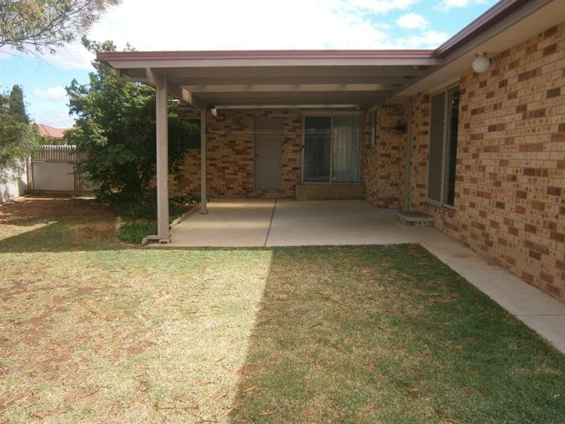 20 Gidgee Place, Wagga Wagga NSW 2650