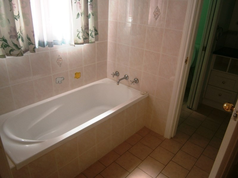 20 Gidgee Place, Wagga Wagga NSW 2650