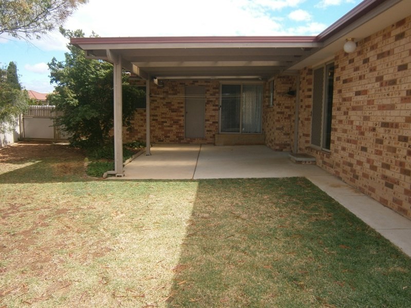 20 Gidgee Place, Wagga Wagga NSW 2650