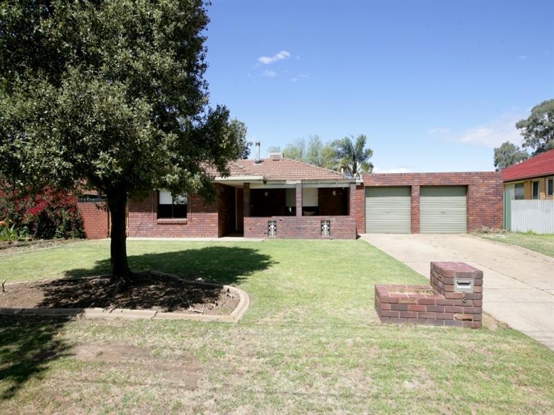 3 Forrest Street, Lake Albert NSW 2650