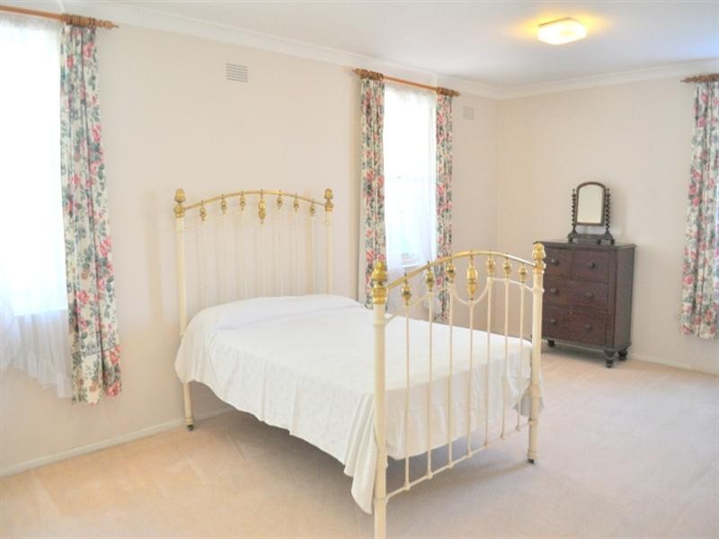 29 Dobbs Street, Wagga Wagga NSW 2650