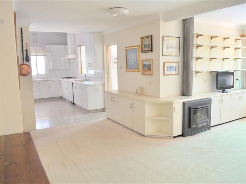 29 Dobbs Street, Wagga Wagga NSW 2650