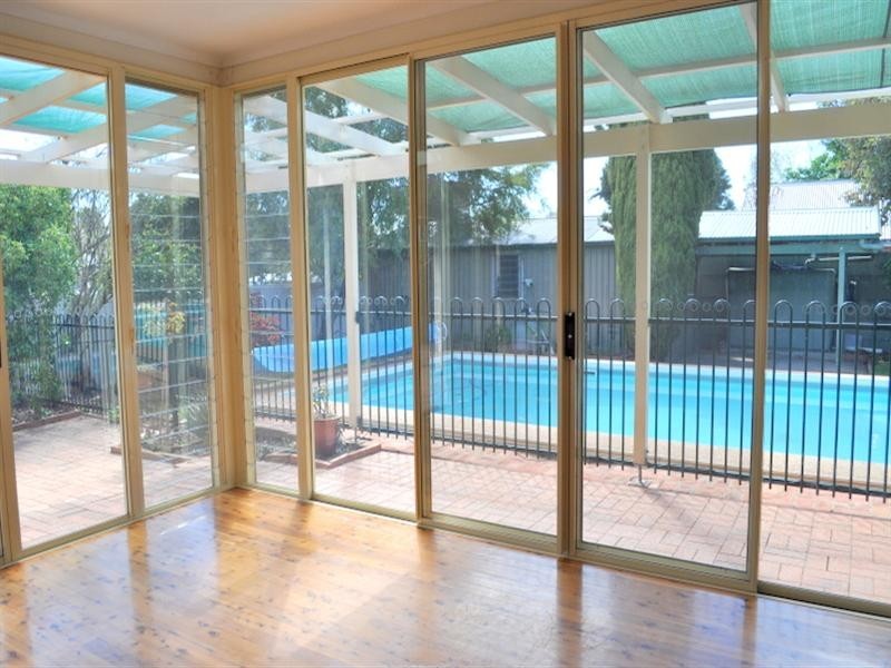 29 Dobbs Street, Wagga Wagga NSW 2650