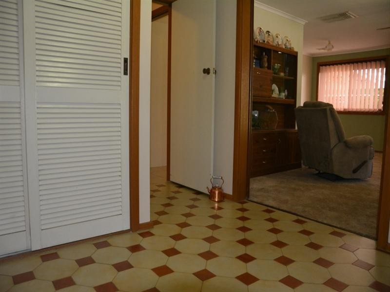 78 McKell Avenue, Mount Austin NSW 2650