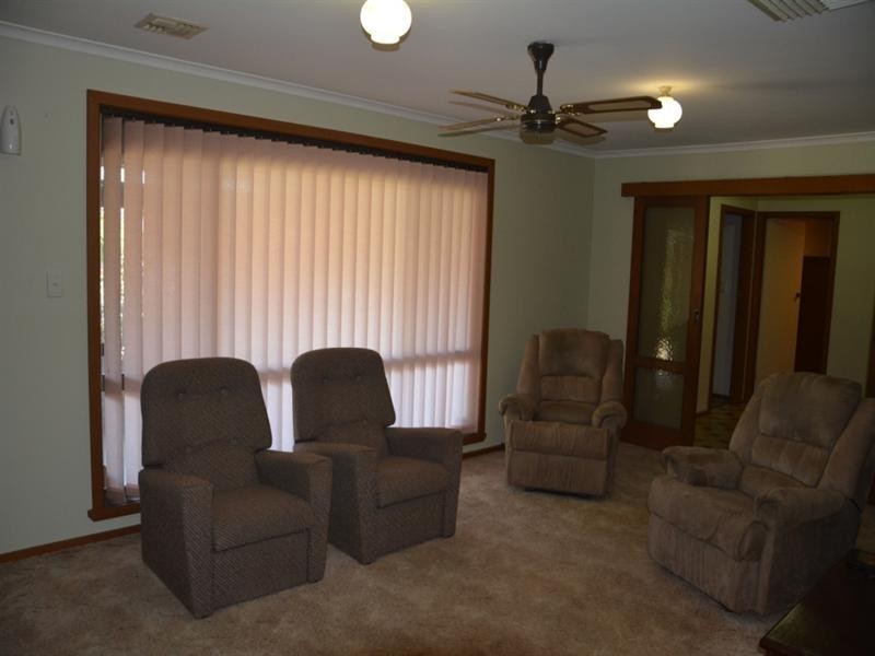 78 McKell Avenue, Mount Austin NSW 2650