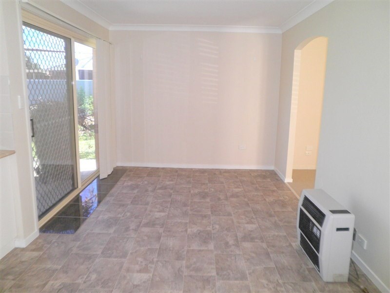 34 Girraween Mews, Wagga Wagga NSW 2650