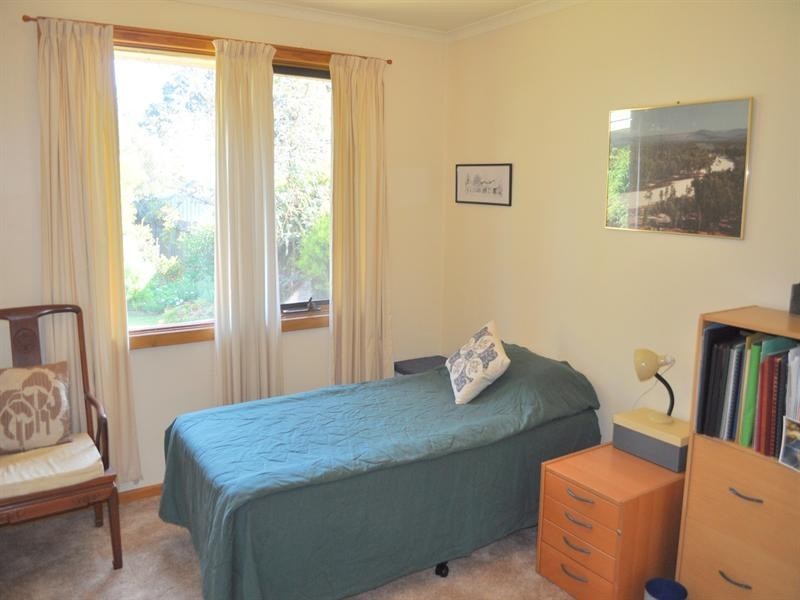 16 Bandera Avenue, Glenfield Park NSW 2650