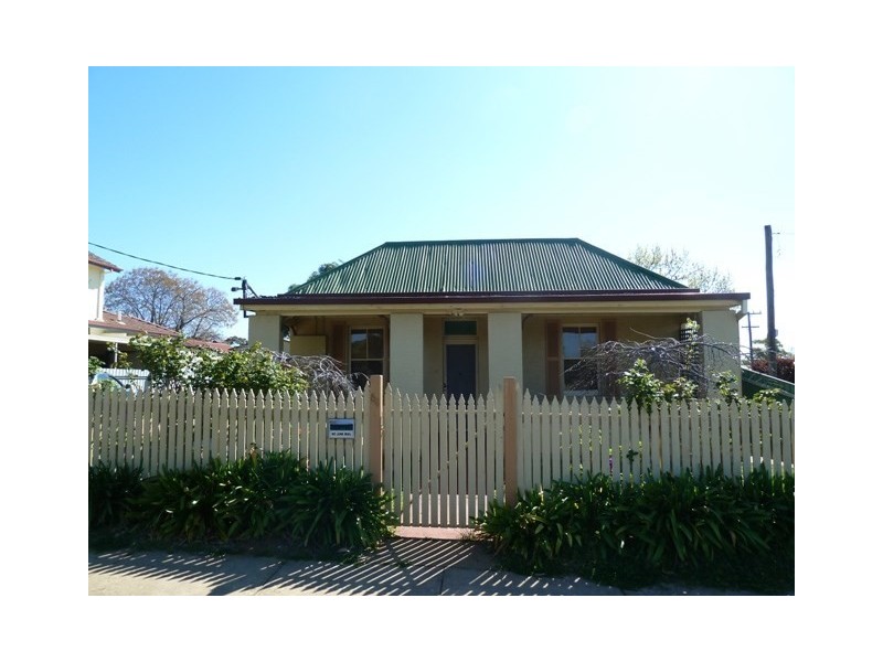 64 Bourke Street, Wagga Wagga NSW 2650