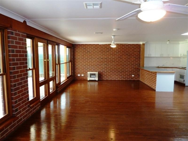 36 Garland Street, Wagga Wagga NSW 2650