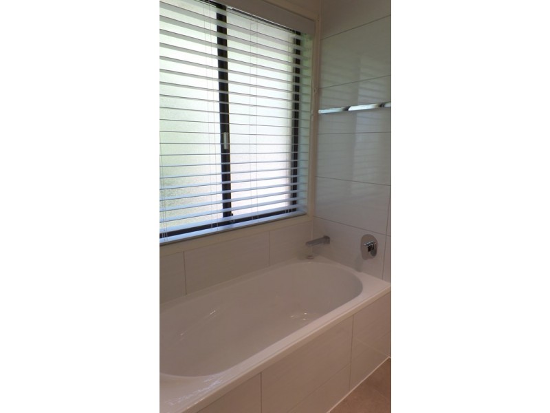 37 Merinda Crescent, Wagga Wagga NSW 2650